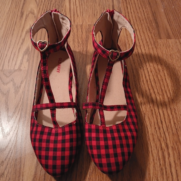 Old Navy Flats - Picture 1 of 3